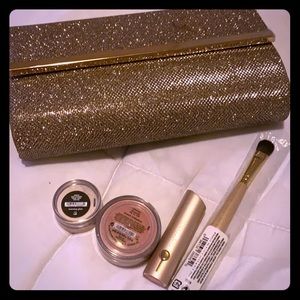 Brand new never used Bare Minerals makeup + case